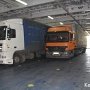 Часть грузовиков в Крым снова пустили через Керченскую переправу