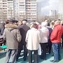 Москва. В Северном Медведково активисты противостоят застройке парка в пойме реки Яузы