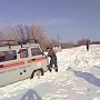 Крымские спасатели за сутки вытащили из снежных заносов два автомобиля
