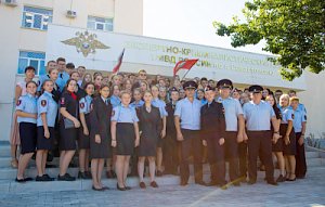 Кадеты органов внутренних дел посетили экспертно-криминалистический центр УМВД России по городу Севастополю