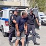 В Севастополе на пляже спасатель помог полицейским задержать грабителя на месте преступления