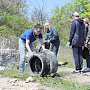 Севастопольские полицейские провели экологический субботник на мысе Фиолент