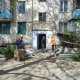 В Севастополе перед входом в дом обрушился бетонный козырек