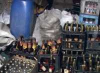 Налоговики нашли в Крыму крупную сеть изготовителей поддельного алкоголя