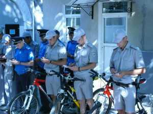 Ялтинская милиция пересела на велосипеды