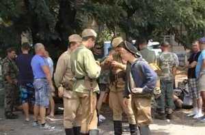 «Жаркий июль 1942-го»: в Севастополе стартовал двухдневный поход военно-исторических клубов Украины