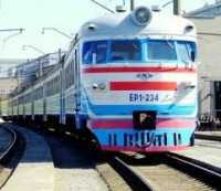 В связи с повышенным спросом дополнительный поезд Донецк-Столица Крыма будет курсировать до сентября