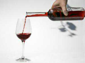В Евпатории «левое» вино льется рекой