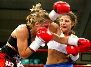 Олимпийский чемпион Усик советует девушкам не лезть в бокс: не женское это дело
