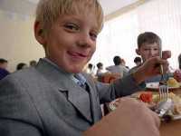 Старшеклассникам школ Феодосии предложили выдавать абонементы на обеды