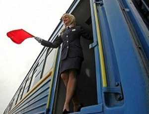 Пассажир поезда Столица Крыма – Киев в ночное время перерезал себе горло