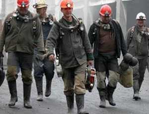 Верховная Рада накануне выборов подняла зарплаты шахтерам Донбасса