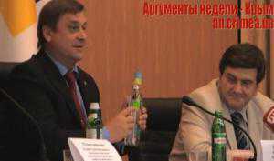 Начальник крымской налоговой достал из бутылки с водкой 5 гривен и сказал: «Давайте не баловаться»