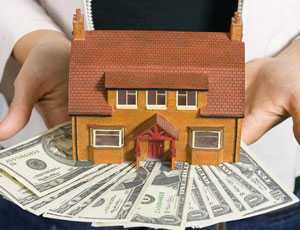 Эксперты рекомендуют вкладывать деньги в недвижимость: долларов нет, евро нестабилен