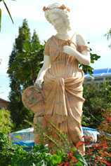 В Никитском ботаническом саду появится памятник богине Флоре