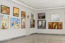 В Столице Крыма открылась выставка в честь юбилея художественного училища