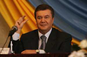 Янукович подписал закон о дополнительных льготах для ветеранов