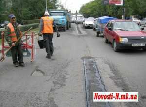 В Николаеве к приезду Азарова спешно латают дороги