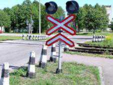 В Крыму закроют необорудованные железнодорожные переезды