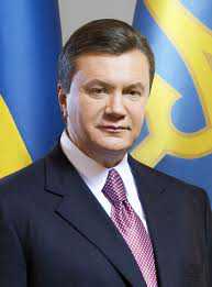 Янукович ознакомился с ходом строительства Перинатального центра в Столице Крыма