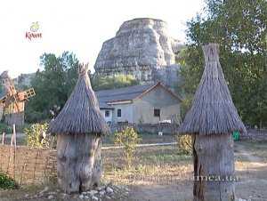 Скансен «Рідне село» в с. Красный Мак (ВИДЕО)