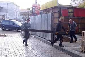 Депутат-коммунист возводит в центре Симферополя двухэтажный торговый комплекс