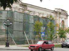 В центре Симферополя начали реставрацию старых зданий