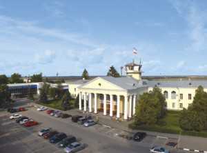 Аэропорт Симферополя ввёл платную справку: деньги зарабатывают киевляне