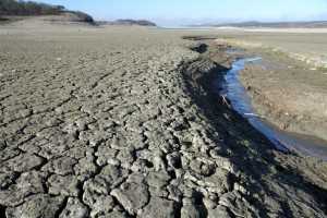 В Крыму не хватает питьевой воды: водохранилища сохнут