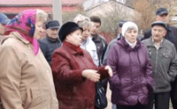 В крымском селе жители устроили пикет из-за ушлого руководителя