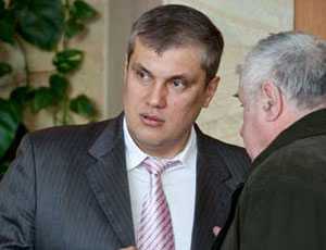 Депутат Мельник извинился за свое экспрессивное поведение в здании крымского парламента