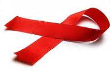 В Столице Крыма растянут красную ленту с солидарность в больными ВИЧ/СПИД