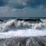 Высота волн в Чёрном море будет достигать 5 метров (обновлено)