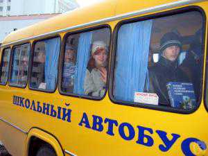 Школьники Родникового пропускают занятия из-за отсутствия школьного автобуса