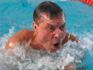 На чемпионате Украины по плаванию отличились керченские ветераны спорта