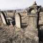 Симферопольского подростка ограбили на старом кладбище