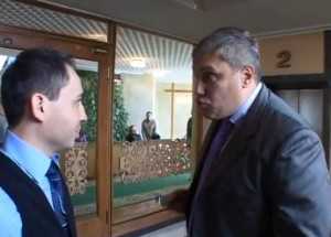 В Верховной Раде Крыма провели воспитательную беседу с матерящимся депутатом Мельником