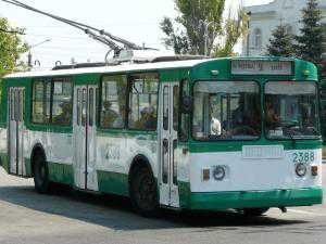 Водитель троллейбуса заплатила тысячу гривен за травмированную пассажирку