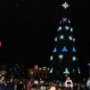 Во всех районах Севастополя зажгут новогодние елки