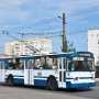 В Севастополе пассажирка троллейбуса №14 провалилась в люк и сломала ногу