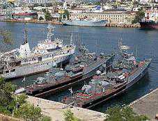 Севастополь собирается получить 200 млн. гривен. после инвентаризации земель Черноморского флота