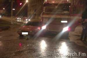 Автоцистерна и иномарка столкнулись в районе АТС в Керчи