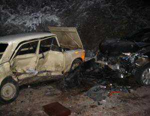 Машина водителя, вылетевшего на встречную в Бахчисарайском районе, «подскользнулась» на луже