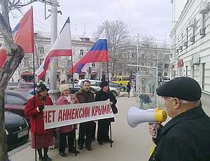 Автономный статус Крыма кормит только чиновников, – «Свобода»