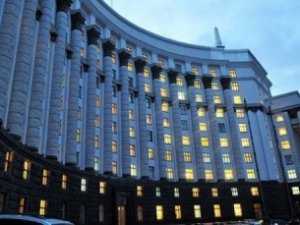 Азаров передал генпрокуратуре здание в Симферополе