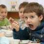 В Столице Крыма в школьных столовых детям увеличат порции