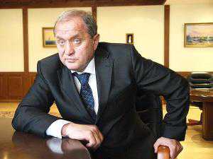 Крымский премьер отчитал мэра за упоминание татар в вопросе самостроев на ЮБК