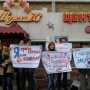 Защитники животных устроили митинг против торговли кошачьими шкурками в магазине в Столице Крыма