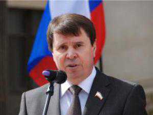 Маразм крепчал: «руссоед» Цеков желает уволить министра Лиева за невинное высказывание о Конституции Крыма