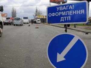 Водитель машины убился, врезавшись в автобус в Крыму